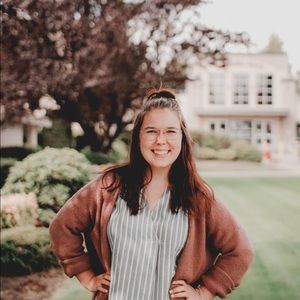 Meet your Posher, Hannah